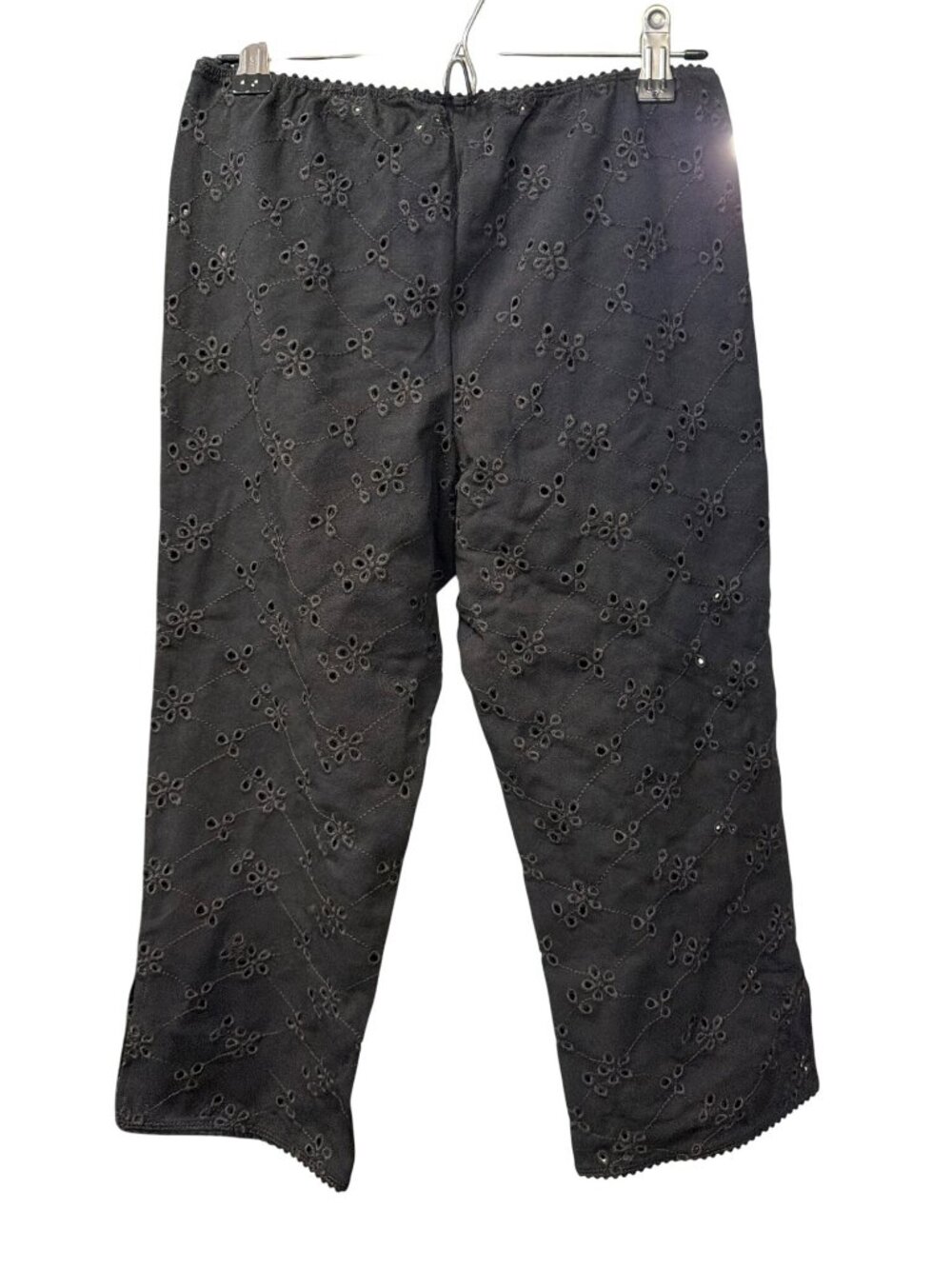 Free People Black Eyelet Bloom Capri Pants Pull On New - Picture 7 of 10